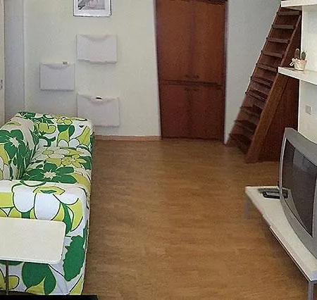 Bilocale Fontanella 1